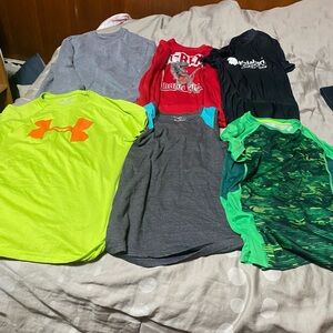 Set of 6 assorted boys tops size 10/12.